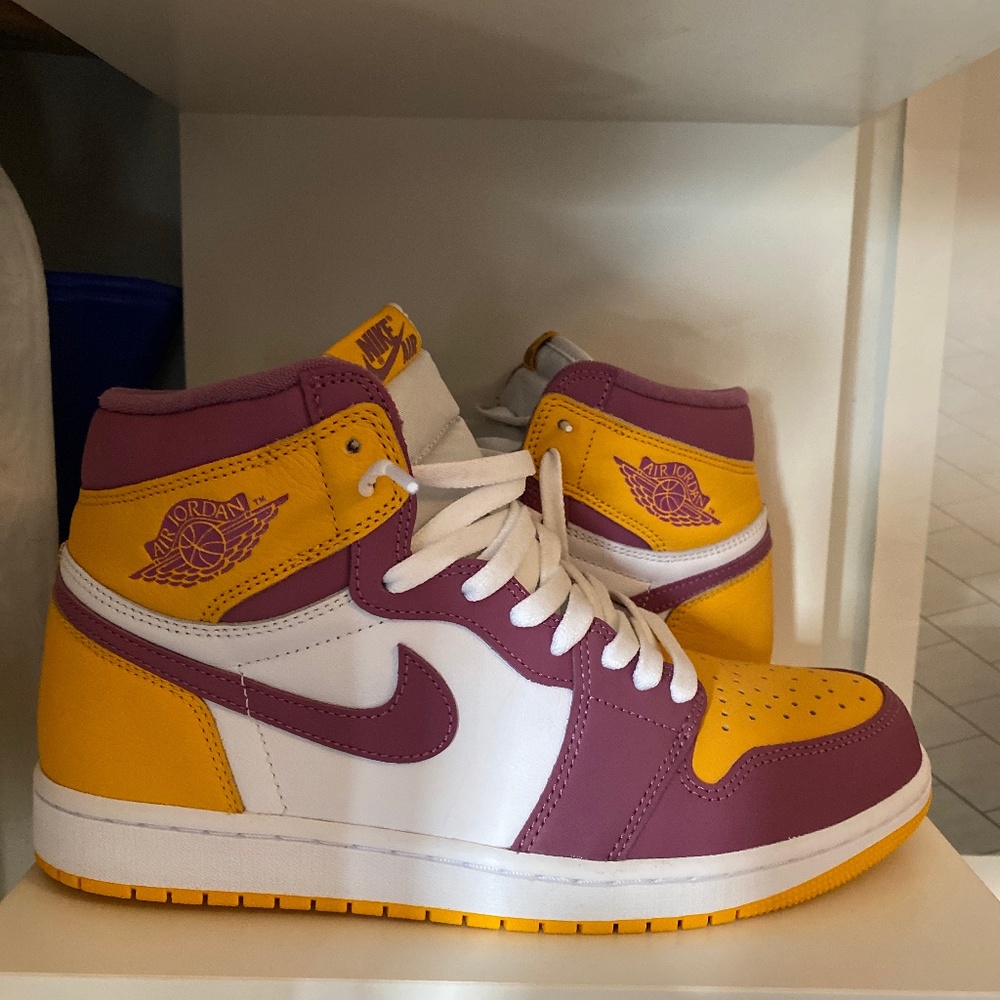 Jordan 1 OG Brotherhood